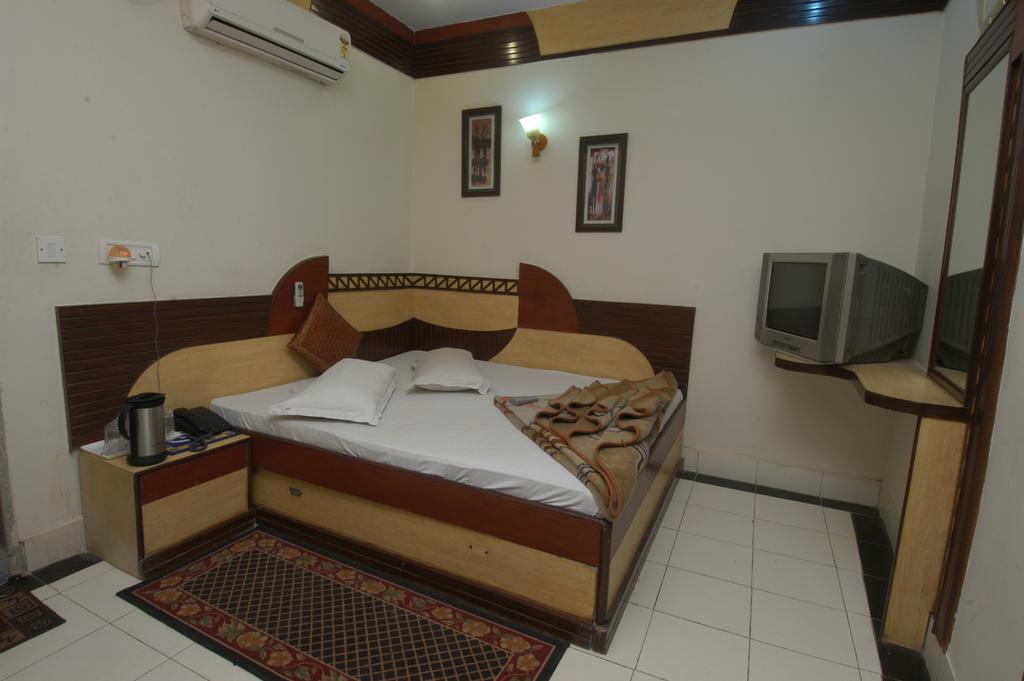 Hotel Shiv Palace New Delhi Luaran gambar